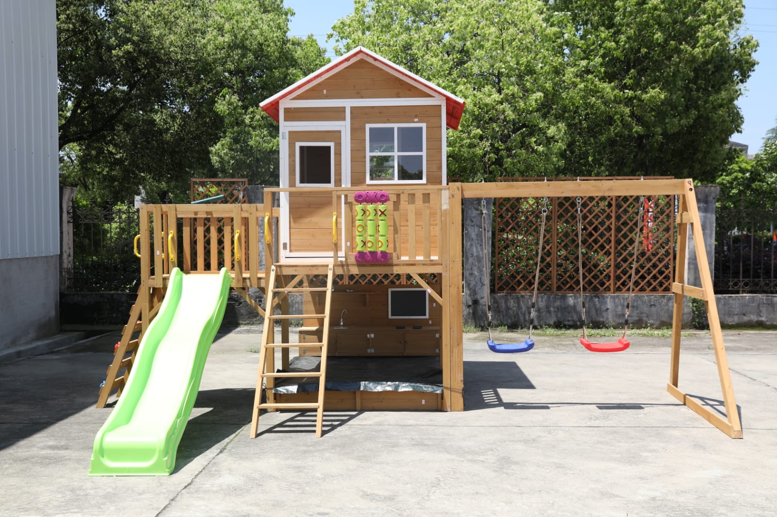 בית עץ לילדים - נוף הרים